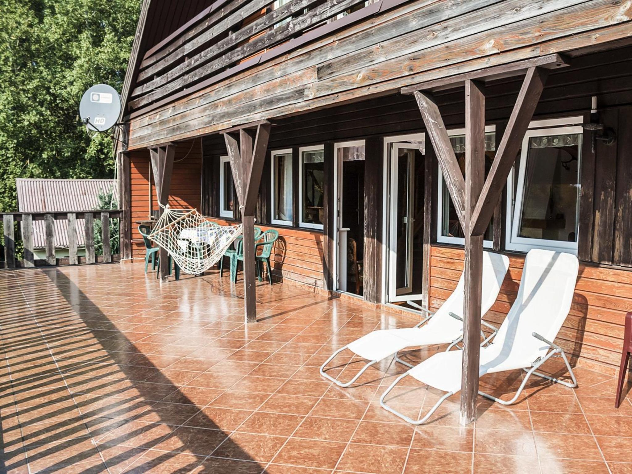 Half of a holiday home, huge garden, pond