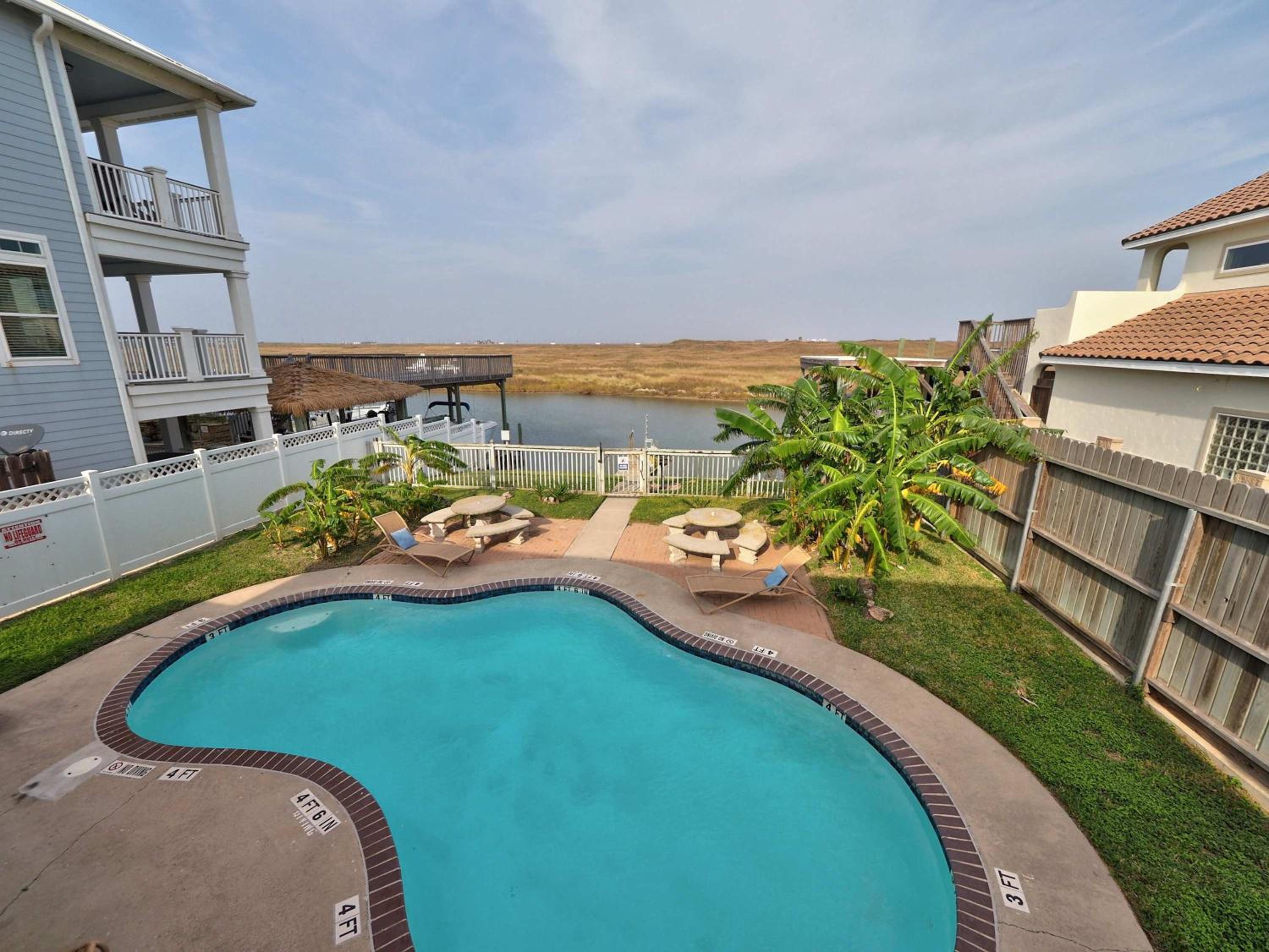 Couples Retreat Pool Steps to Beach Boat Slip