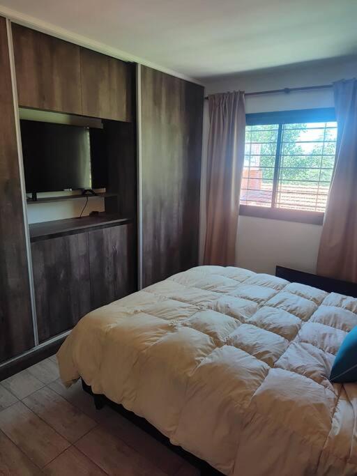 Casa en las sierras de Córdoba con Deck , Parrilla y estacionamiento