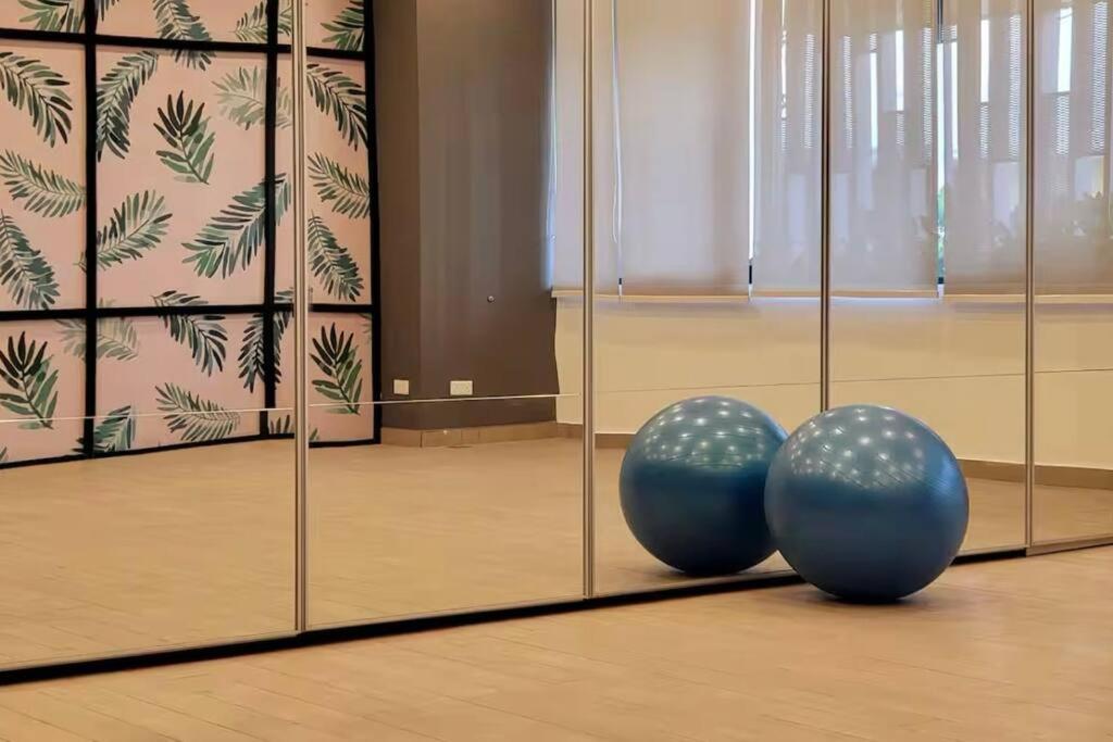Sky Trees Bukit Indah AEON 2BED 5pax netflix Aircond