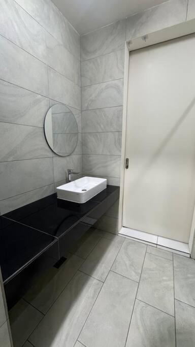 Sky Trees Bukit Indah AEON 2BED 5pax netflix Aircond
