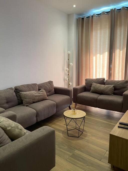 Luxury Cantonments Henriettas 1-bedroom apartment in Accra - FiveHills homes view 3