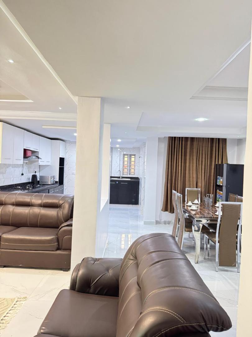 New town apartment iporin Lagos view 4