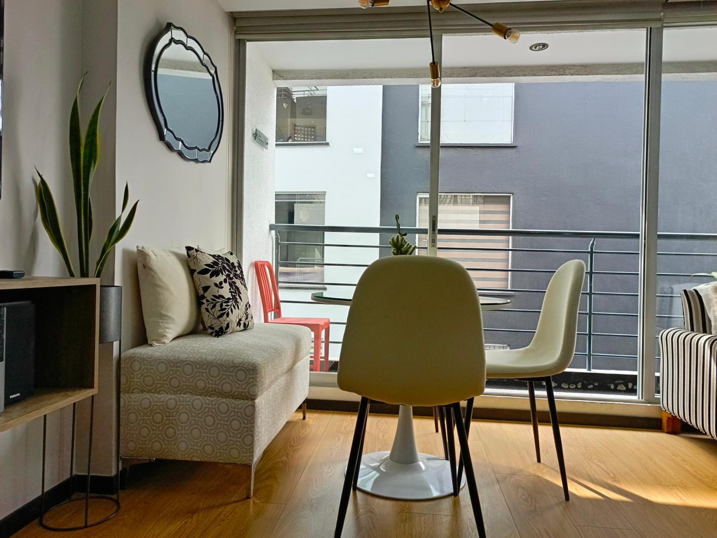 Like a Home - 2Bedrooms - QueenBed - Balcony - Parking - 7Th FLOOR view 3