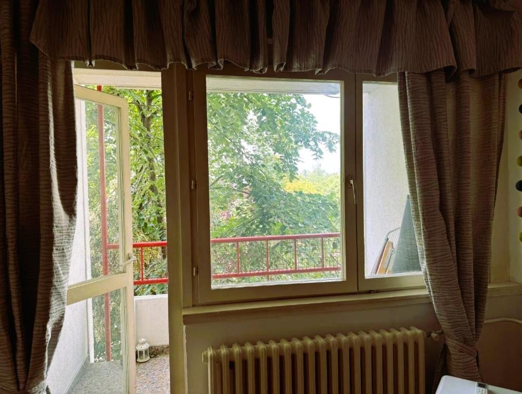 Only YOU Apartment Cukarica view 4