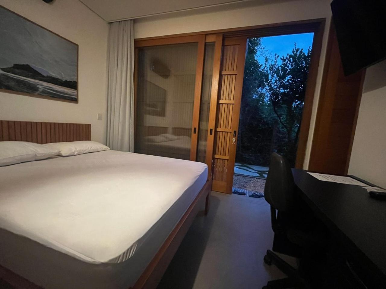 Casa Fiji - Suites Luxo - Praia de Itamambuca - Ao lado da praia