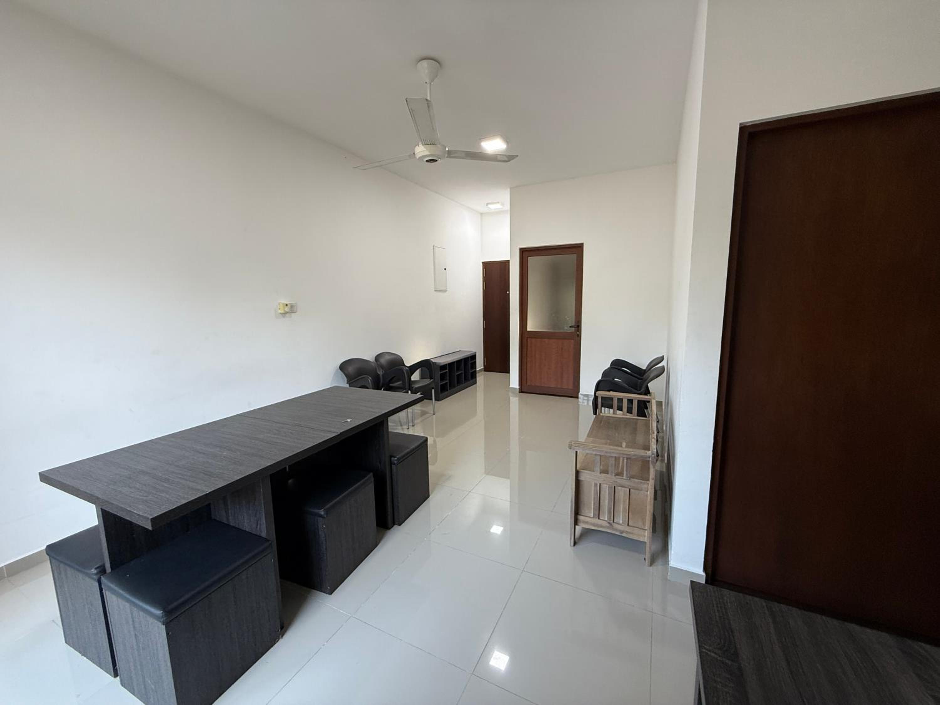 Ceylon Apartments Colombo Srilanka view 2