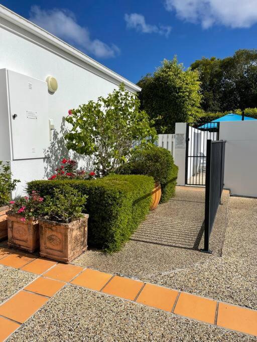 Villa Aqua - 3 bedroom Waterfront on Noosa Canal