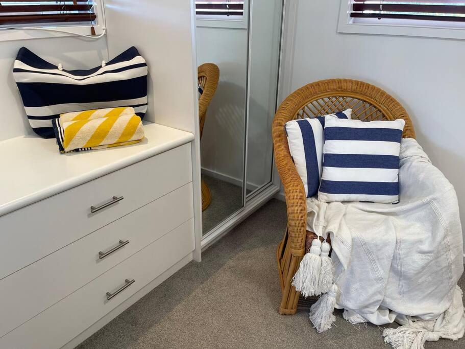 Villa Aqua - 3 bedroom Waterfront on Noosa Canal