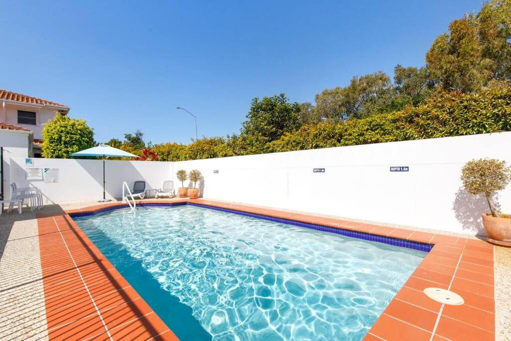 Villa Aqua - 3 bedroom Waterfront on Noosa Canal