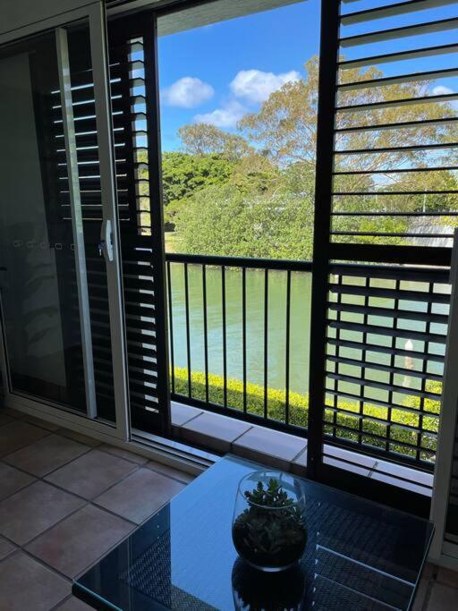 Villa Aqua - 3 bedroom Waterfront on Noosa Canal