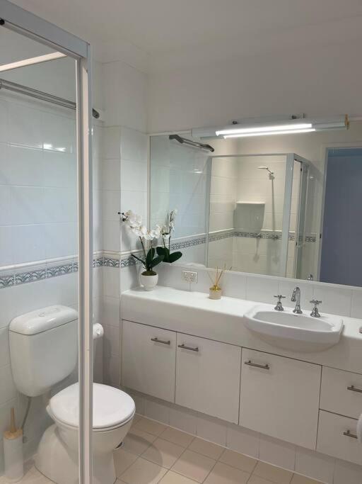 Villa Aqua - 3 bedroom Waterfront on Noosa Canal