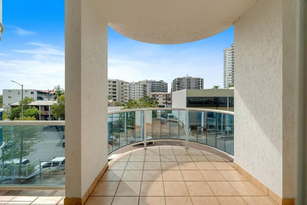Zen Oceanscape 1BR - Balcony - Oceanview - Parking