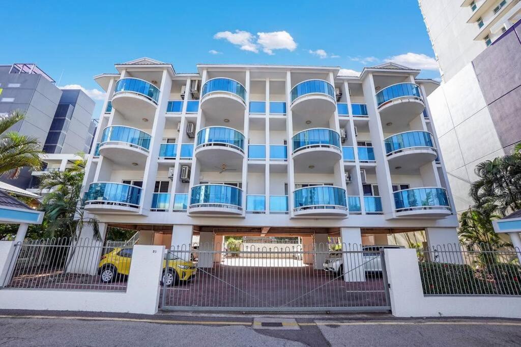 Zen Oceanscape 1BR - Balcony - Oceanview - Parking