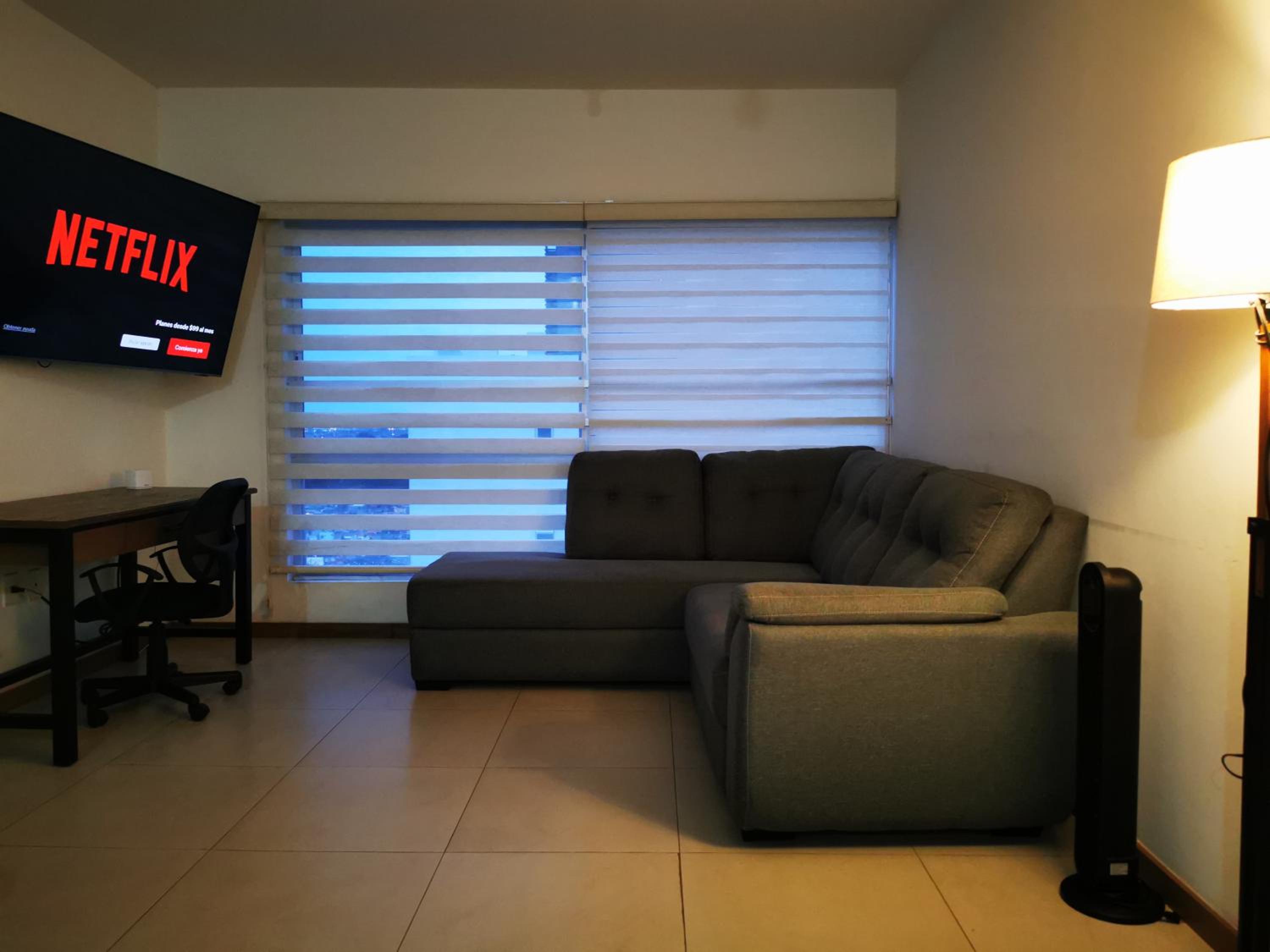 Escenia Comfort Piso 15 view 2