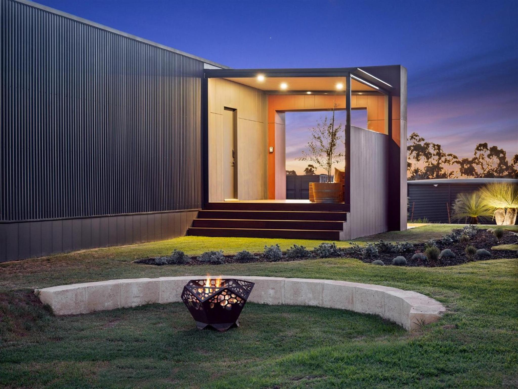 Samphire Chalet Tuart - Luxury Amidst Nature