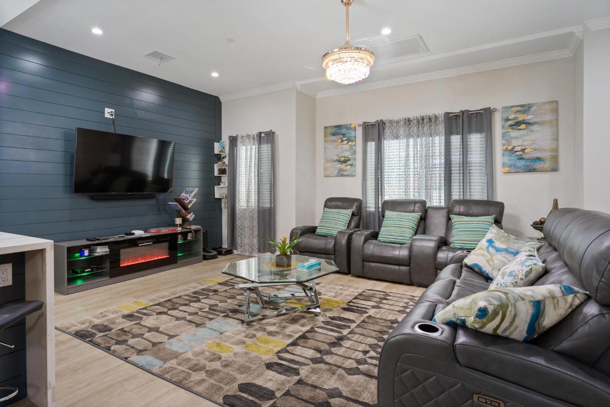 LA Home - FIFA Soccer, NBA Games, Universal Studios