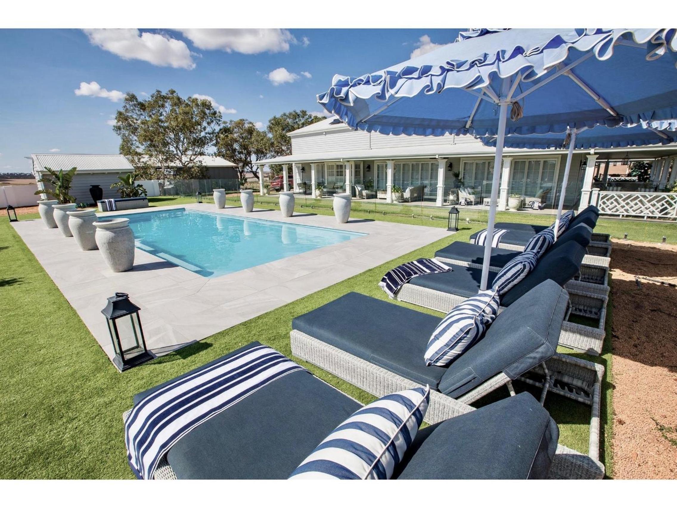 Hamptons Farm Estate - Luxe Retreat and Elegant Events