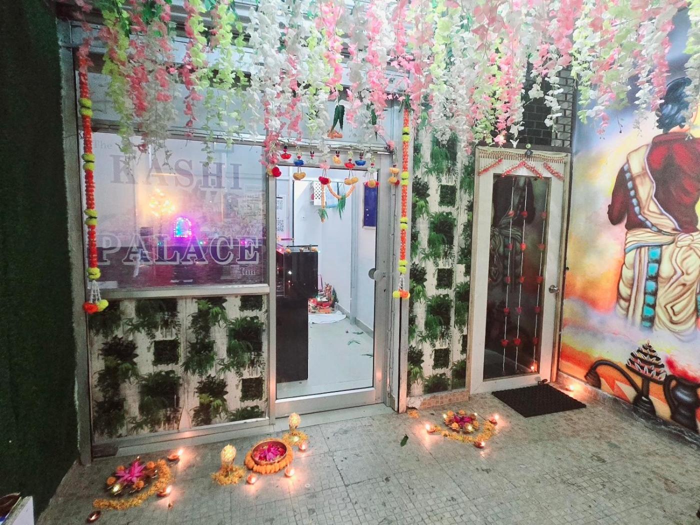 The kashi palace inn ,Varanasi ! fully-Air-Conditioned hotel at prime location with Parking availability, near Kashi Vishwanath Temple, and Ganga ghat view 2