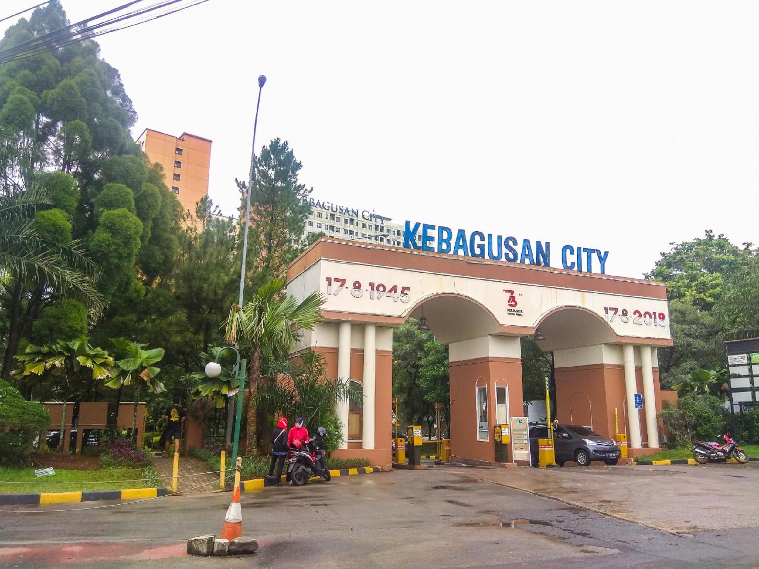 Comfy and New Furnished at 2BR Kebagusan City Apartment By Travelio view 2