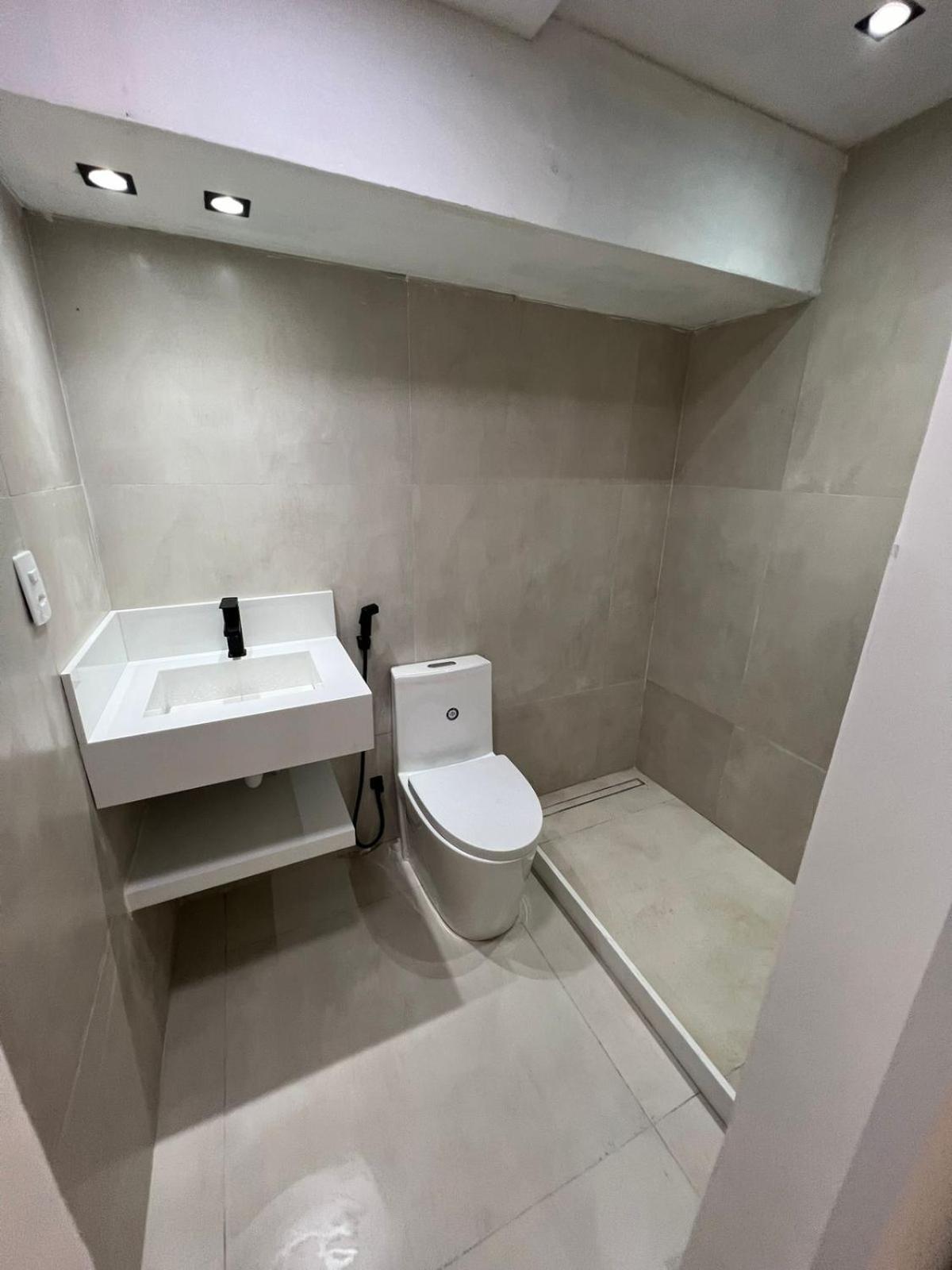 Casa com 9 quartos, Piscina 10x5m e área gourmet