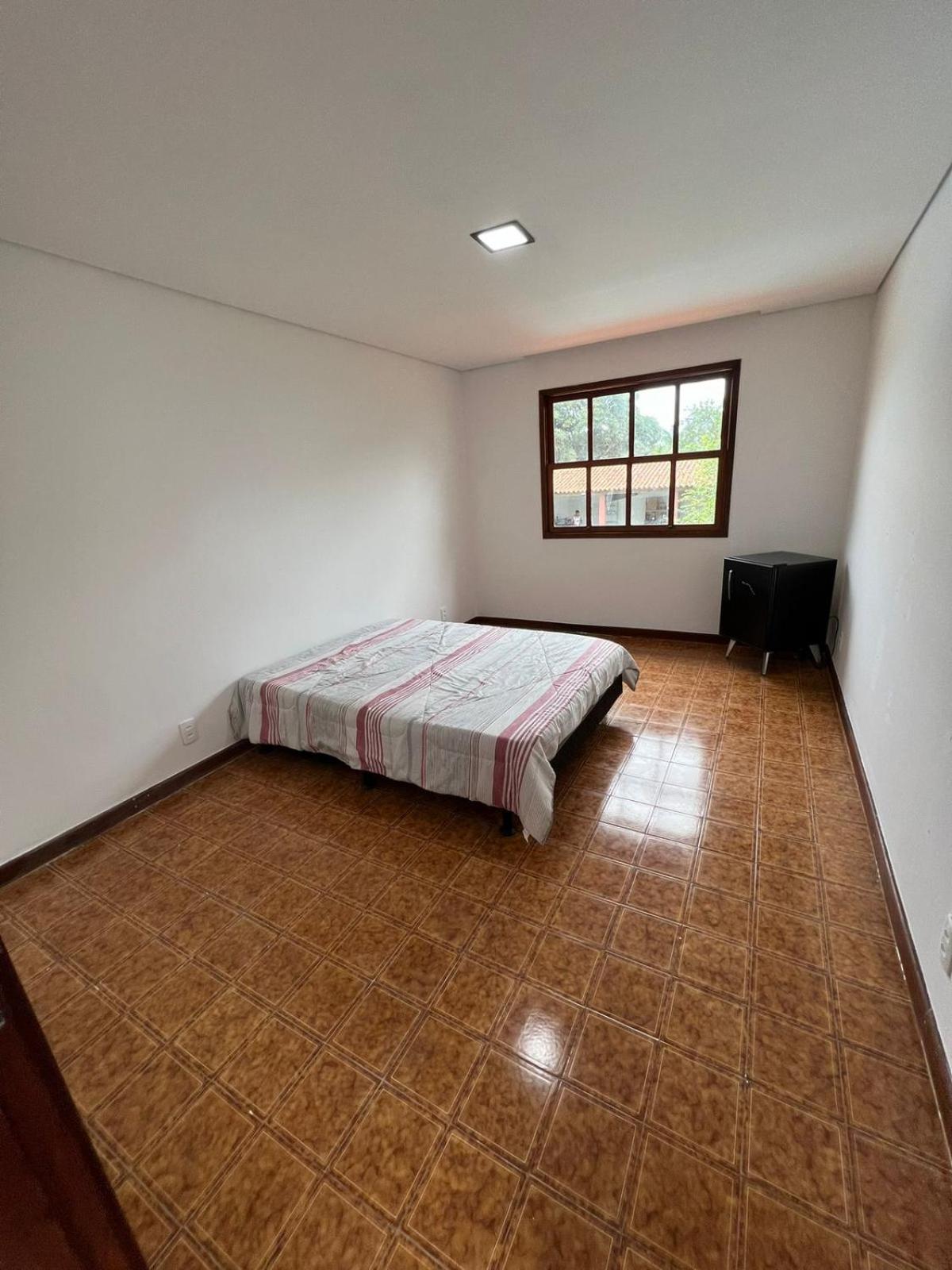 Casa com 9 quartos, Piscina 10x5m e área gourmet