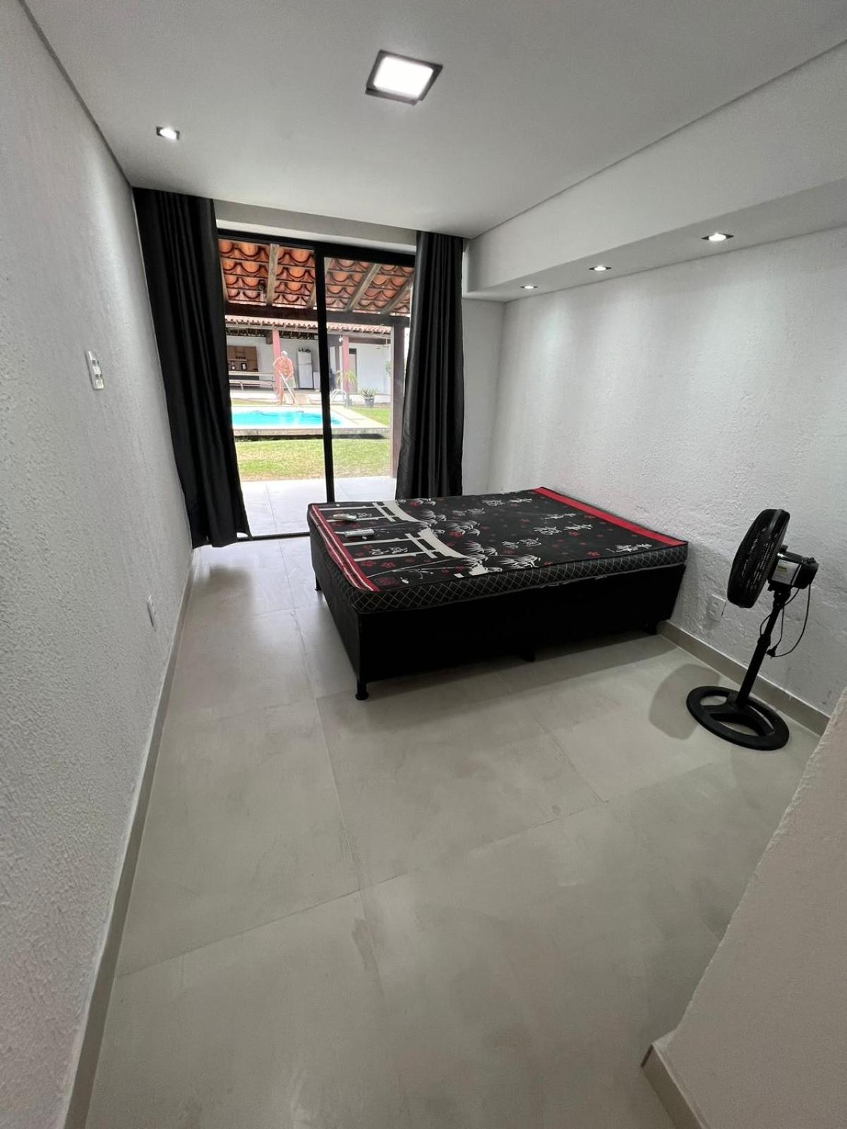 Casa com 9 quartos, Piscina 10x5m e área gourmet