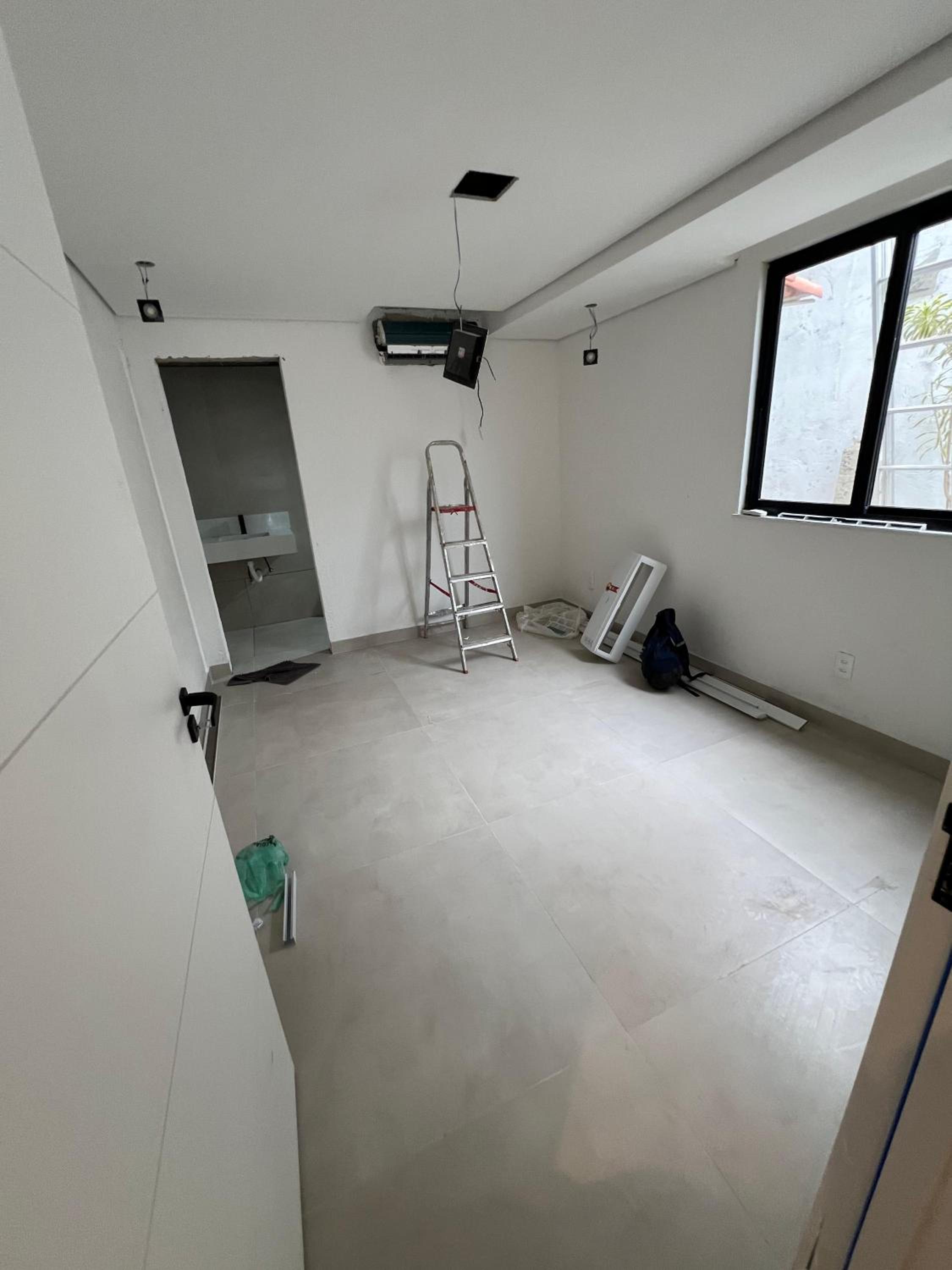 Casa com 9 quartos, Piscina 10x5m e área gourmet