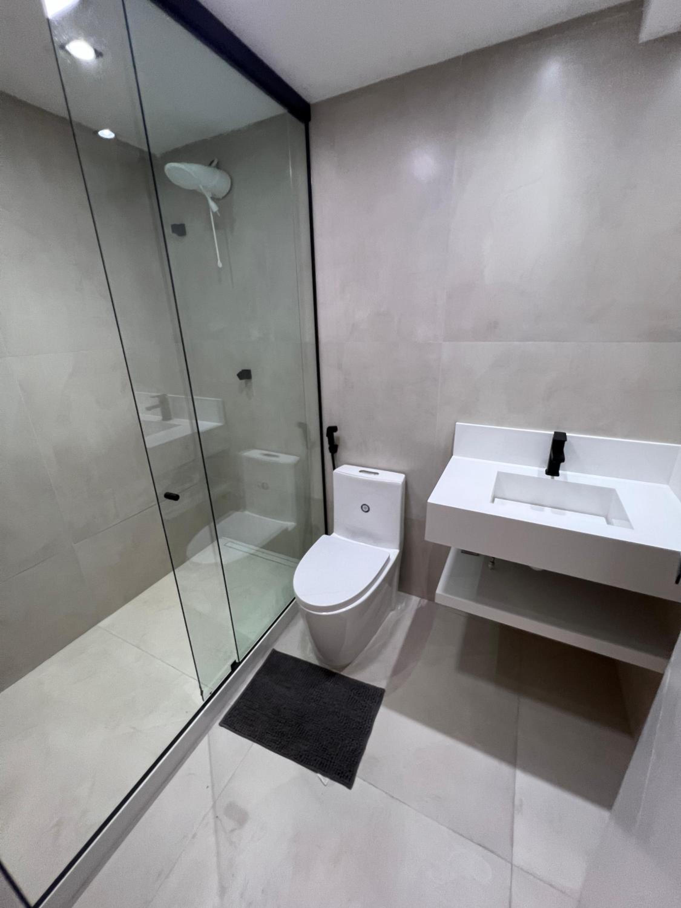 Casa com 9 quartos, Piscina 10x5m e área gourmet