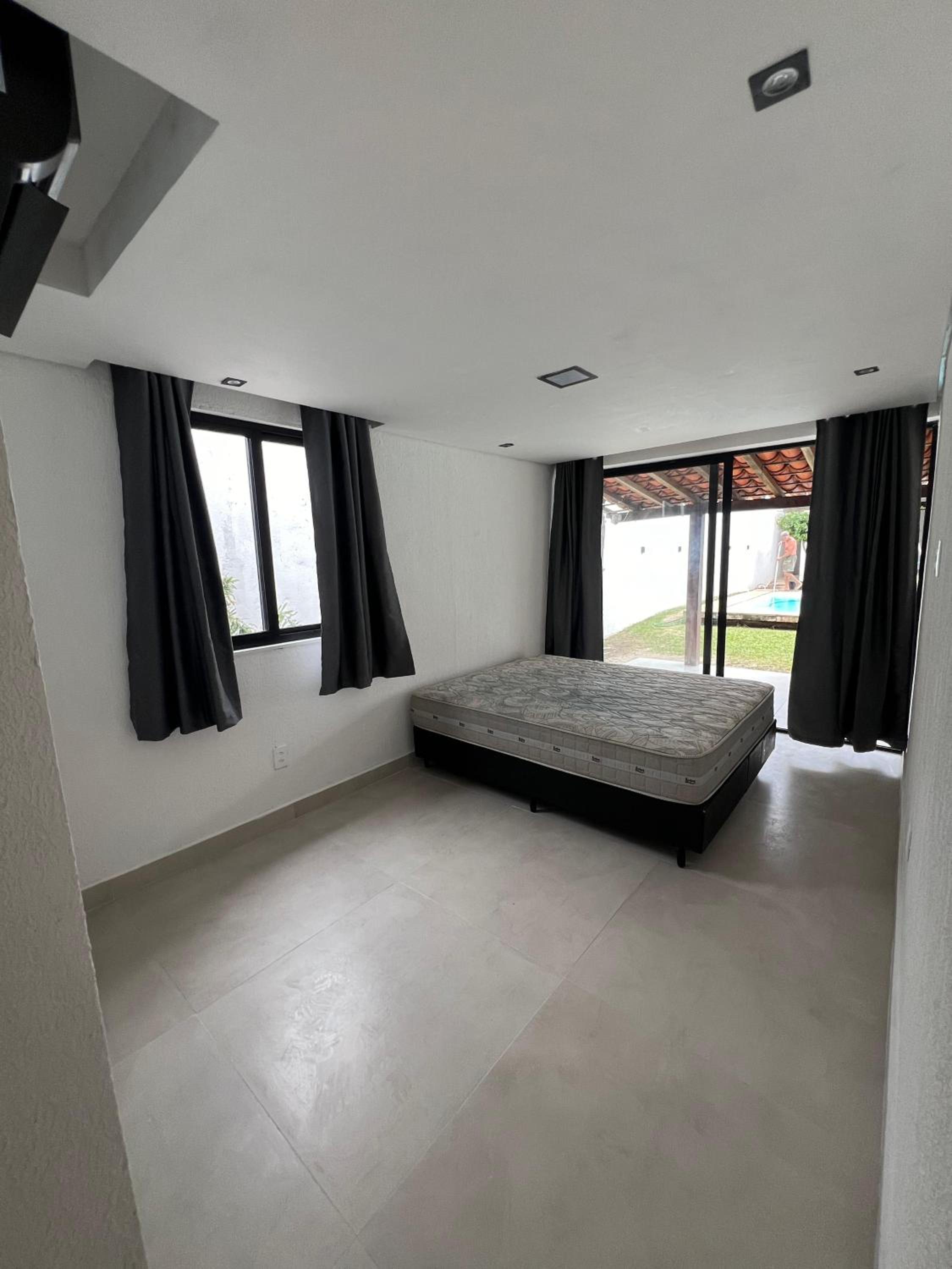 Casa com 9 quartos, Piscina 10x5m e área gourmet