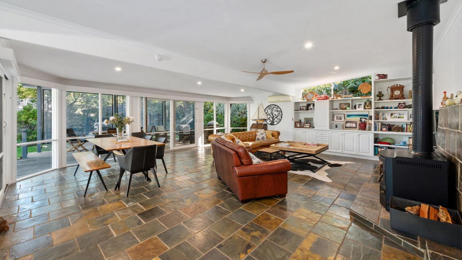 Sea Whisper - Spacious Family Retreat