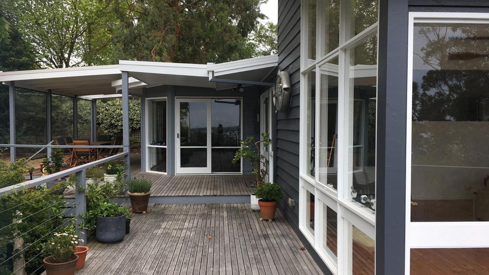 Sea Whisper - Spacious Family Retreat