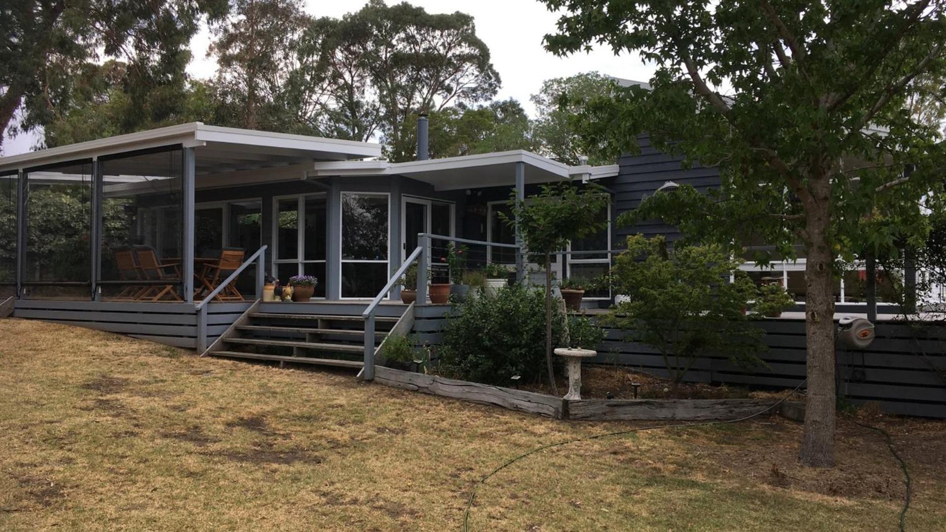 Sea Whisper - Spacious Family Retreat