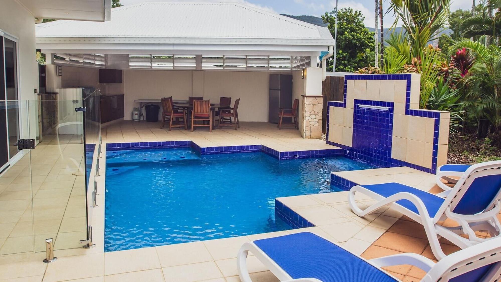 Luxury House on Clifton Beach with Heated Saltwater Swimming Pool