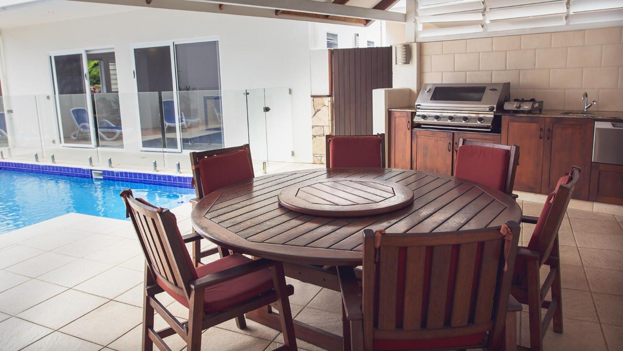 Luxury House on Clifton Beach with Heated Saltwater Swimming Pool