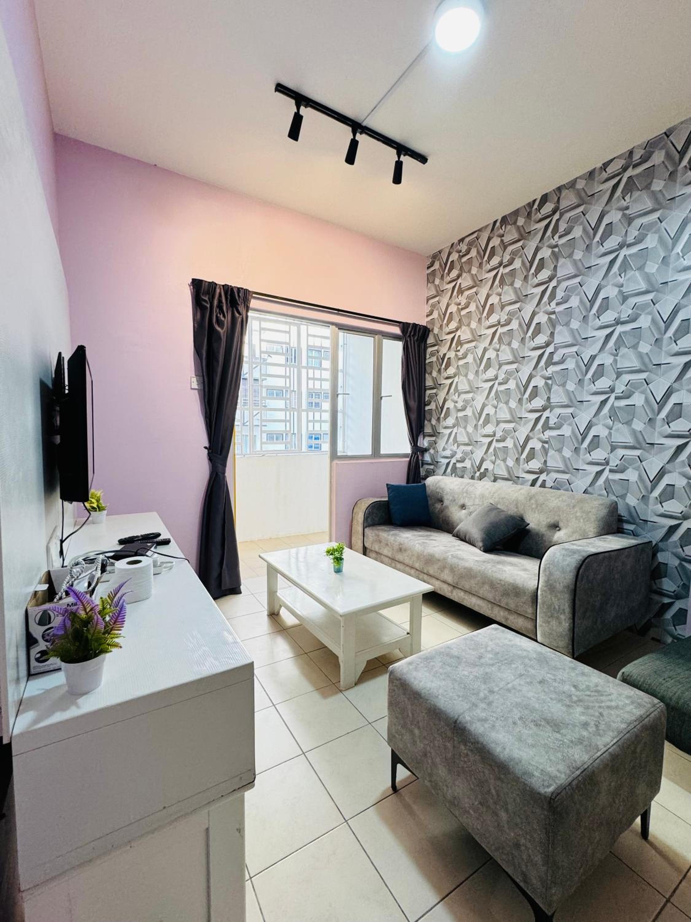 AYAAN SYMPHONY INN Budget Homestay with Free WiFi and Netflix photo 4
