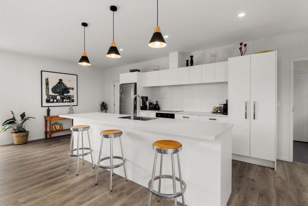 Waterview retreat