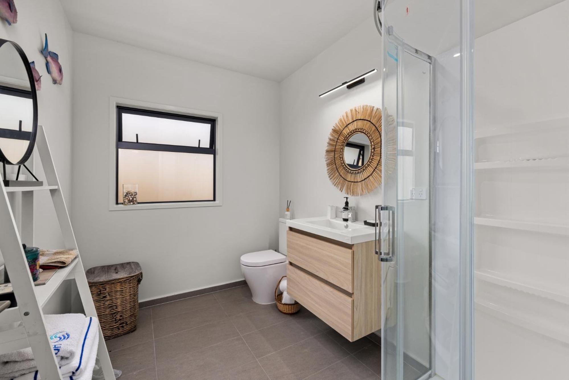 Waterview retreat