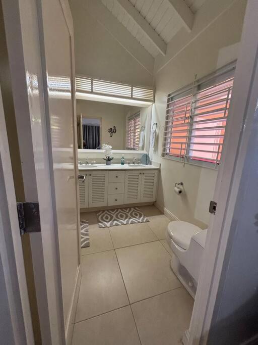 Coolshade Luxury Three Bedroom Ocho Rios view 2