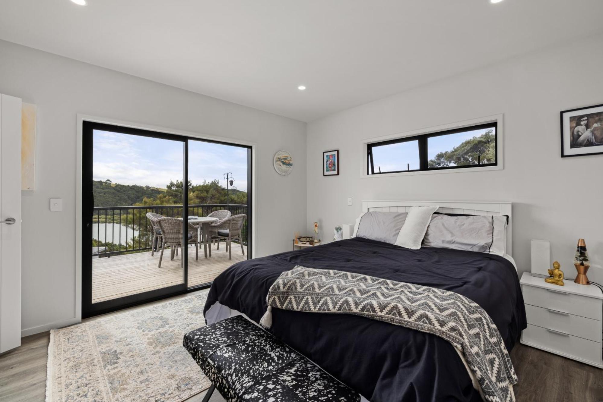 Waterview retreat
