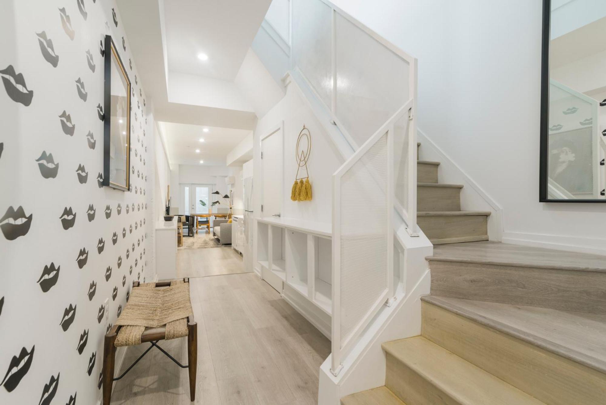 Abode XS House Stunning Architectural Flat view 5