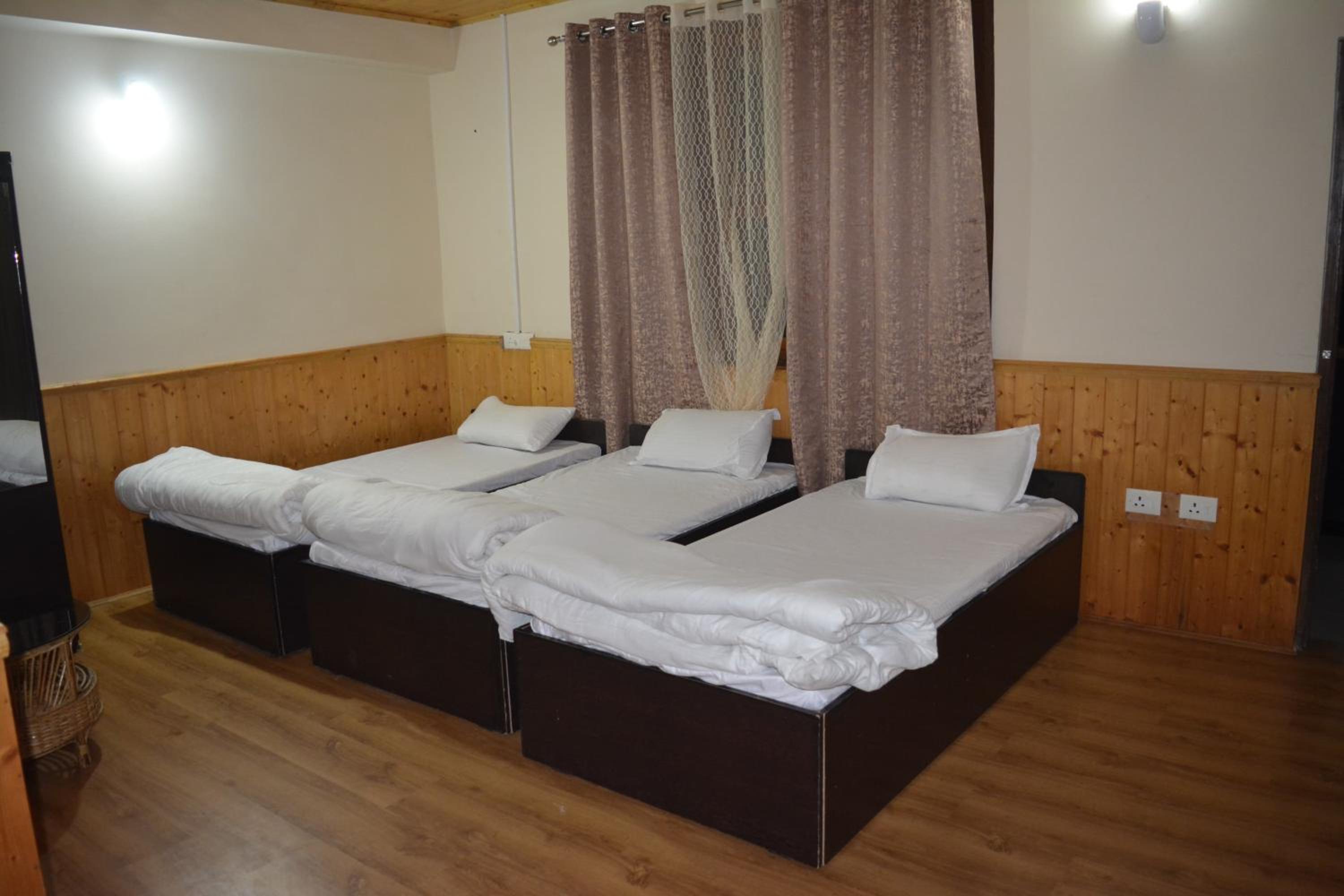 Avintar Riverside Homestay