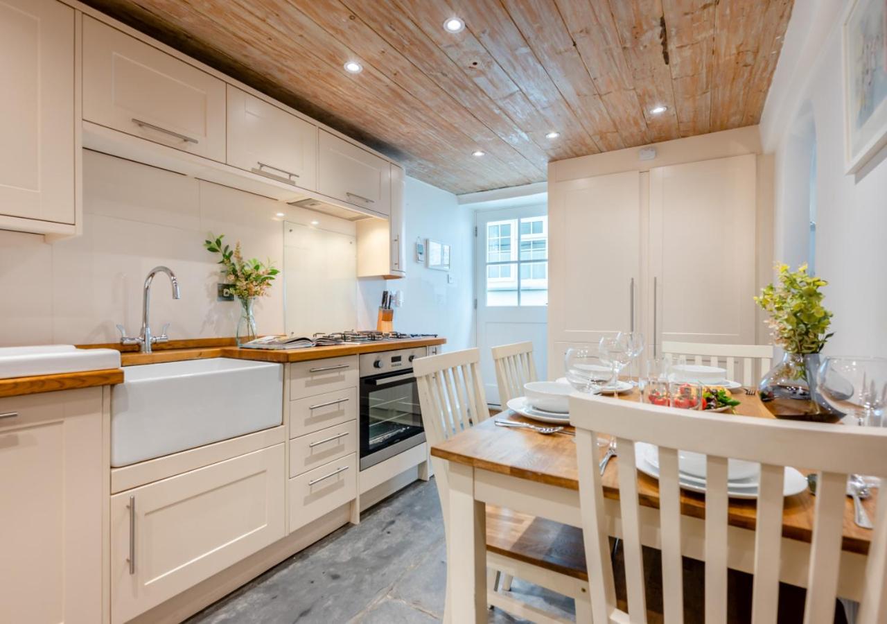 2 Bed in Padstow oc-p00505