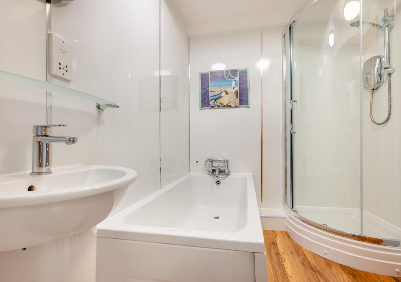 2 Bed in Padstow oc-p00505