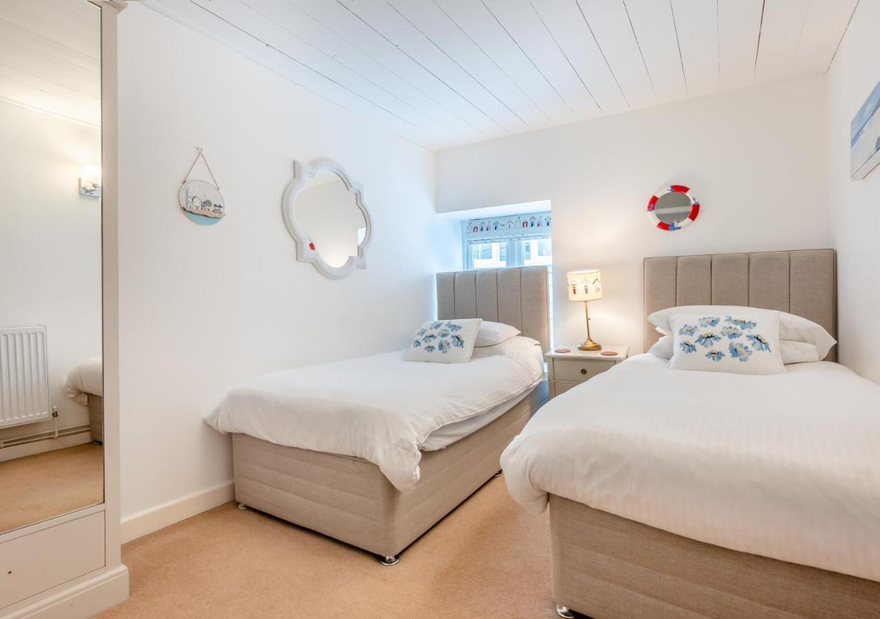 2 Bed in Padstow oc-p00505