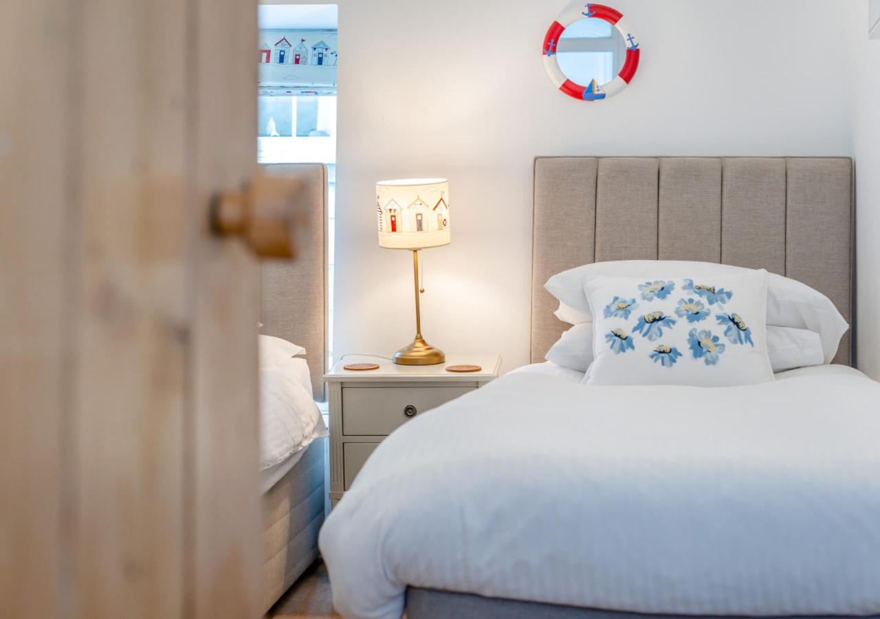 2 Bed in Padstow oc-p00505