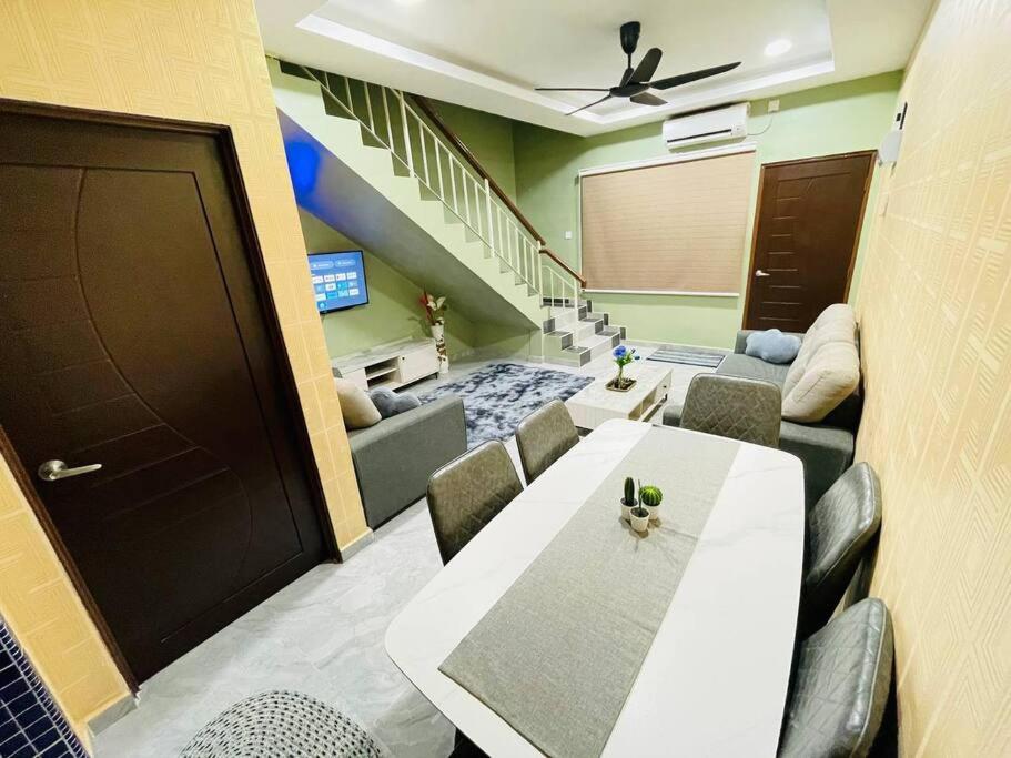 Cozy Kulai Retreat 5Min AeonPalm Resort15Min Senai airport photo 8