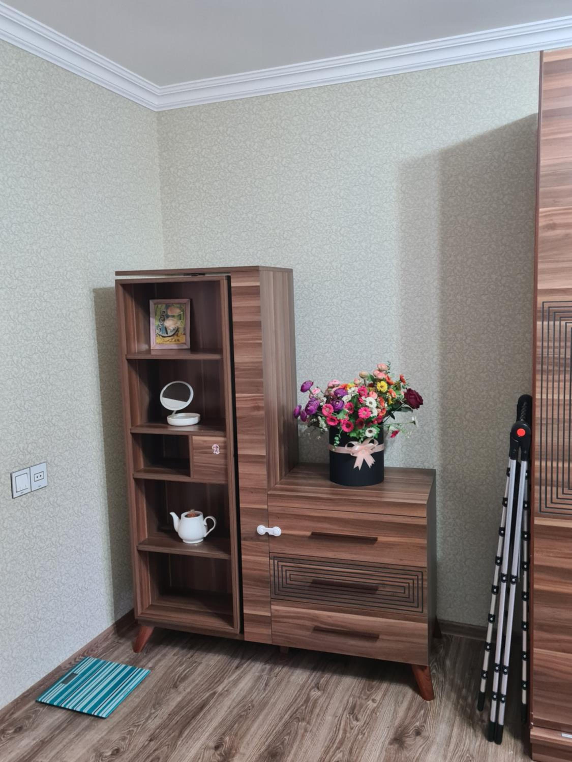 Aboo's apartment