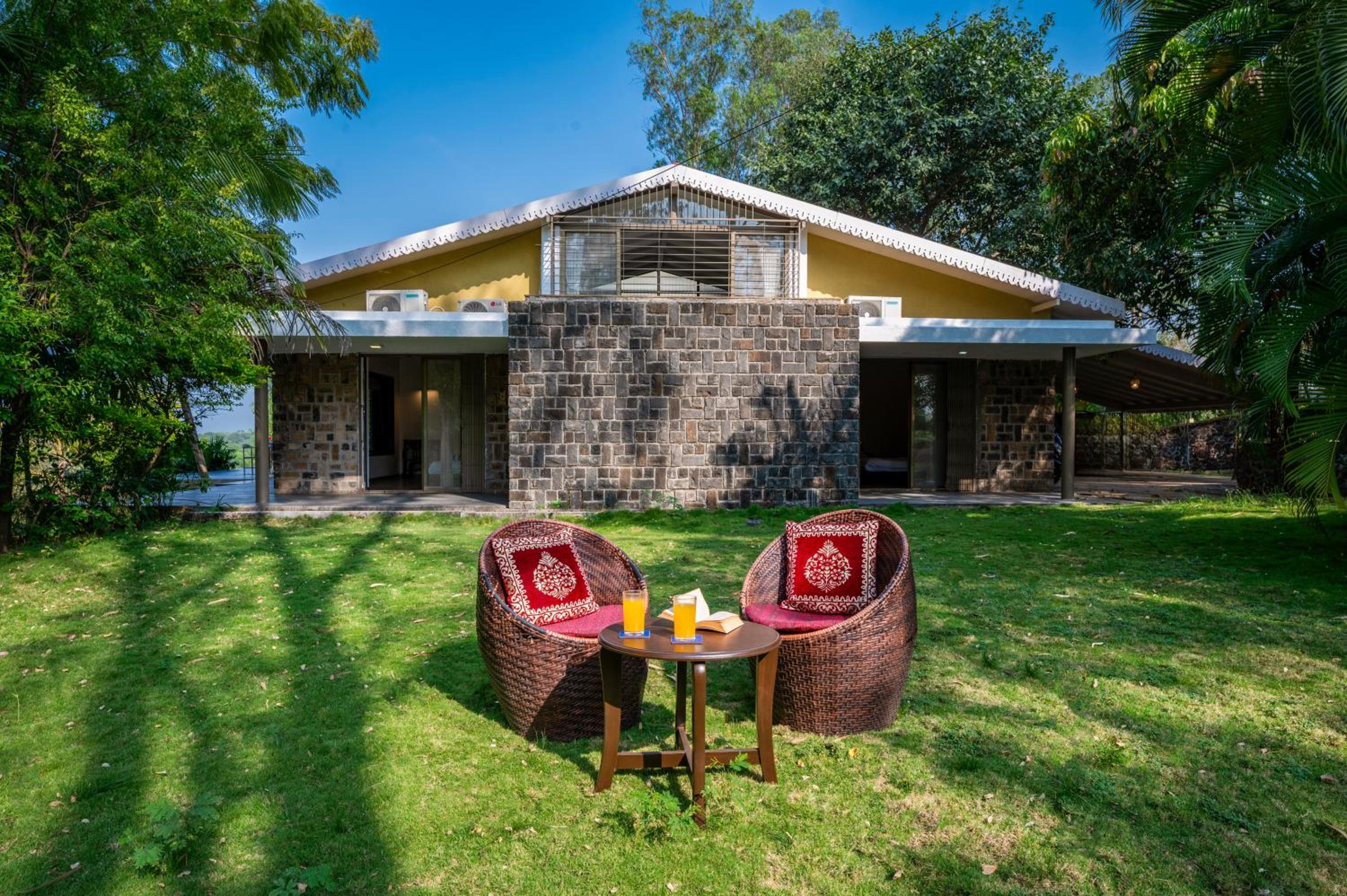 SaffronStays Sommeliers Choice