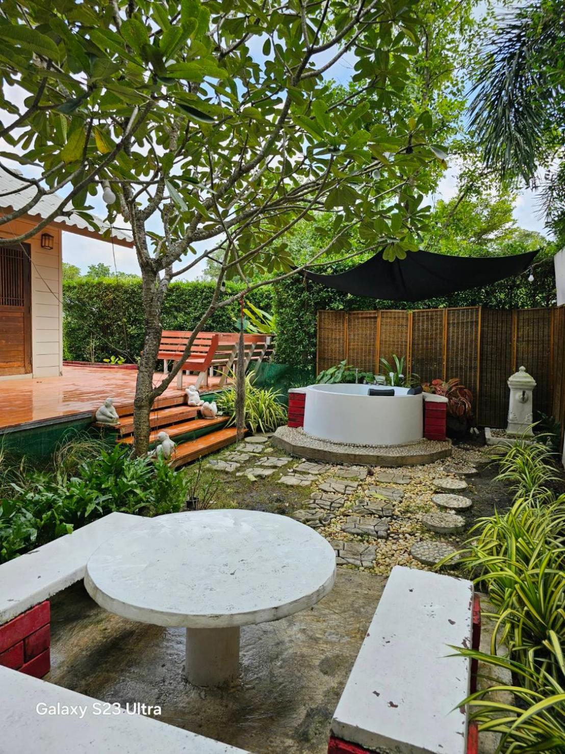Terrua Main Ten Villa Garden